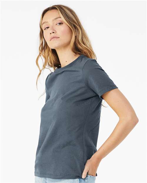BELLA + CANVAS 6400 Women’s Relaxed Jersey Tee - Vintage Navy - model side