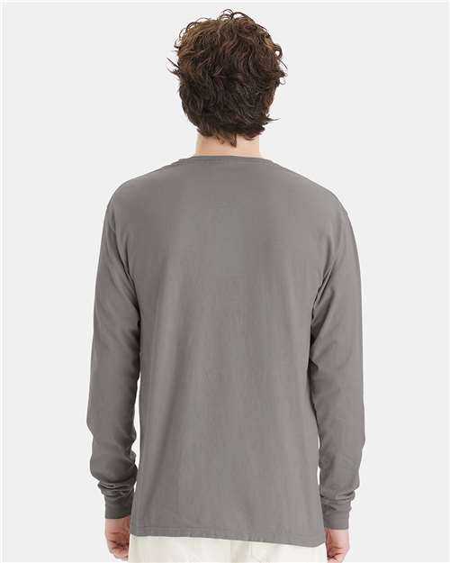 Hanes GDH200 Unisex Garment-Dyed Long Sleeve T-Shirt - Concrete Grey - model back