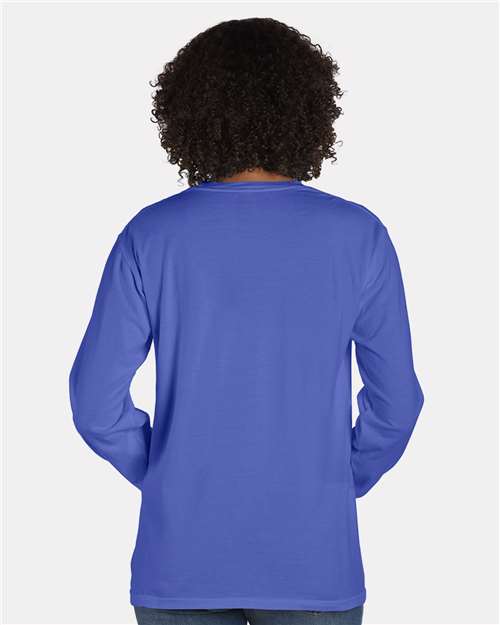 Hanes GDH250 Unisex Garment-Dyed Long Sleeve T-Shirt With a Pocket - Deep Forte Blue - model back
