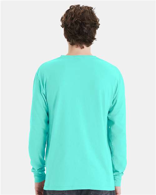 Hanes GDH250 Unisex Garment-Dyed Long Sleeve T-Shirt With a Pocket - Mint - model back