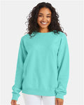 Hanes GDH400 Unisex Garment-Dyed Crewneck Sweatshirt - Mint - model front