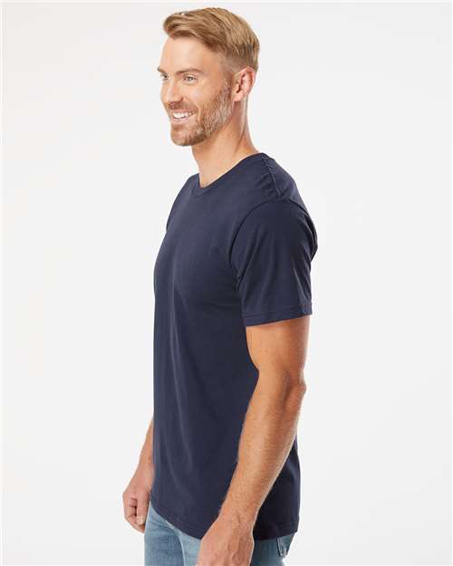 American Apparel 2001 Unisex Fine Jersey Tee - Navy - model side