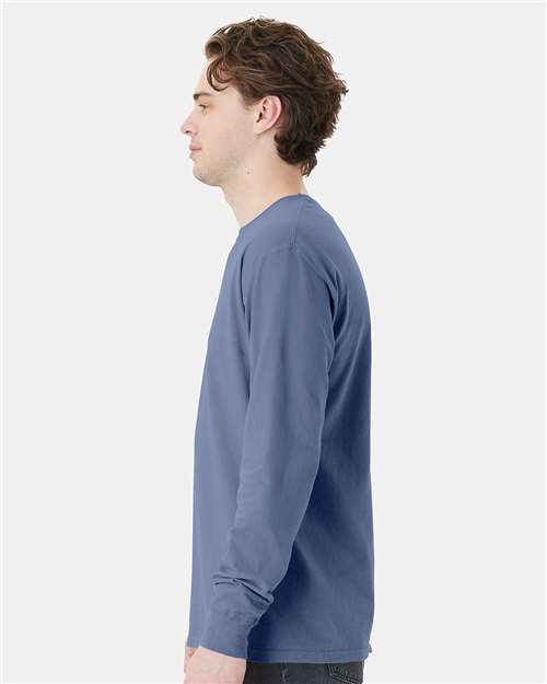 Hanes GDH250 Unisex Garment-Dyed Long Sleeve T-Shirt With a Pocket - Saltwater - model side