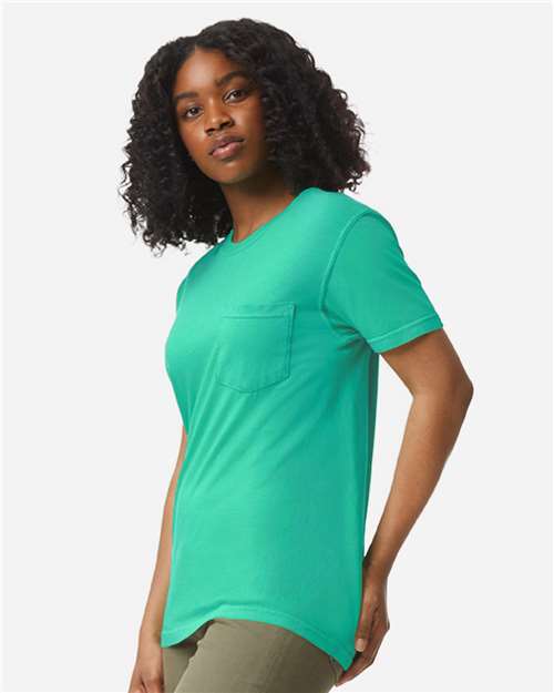 Comfort Colors 6030 Unisex Garment-Dyed Heavyweight Pocket T-Shirt - Island Green - model side