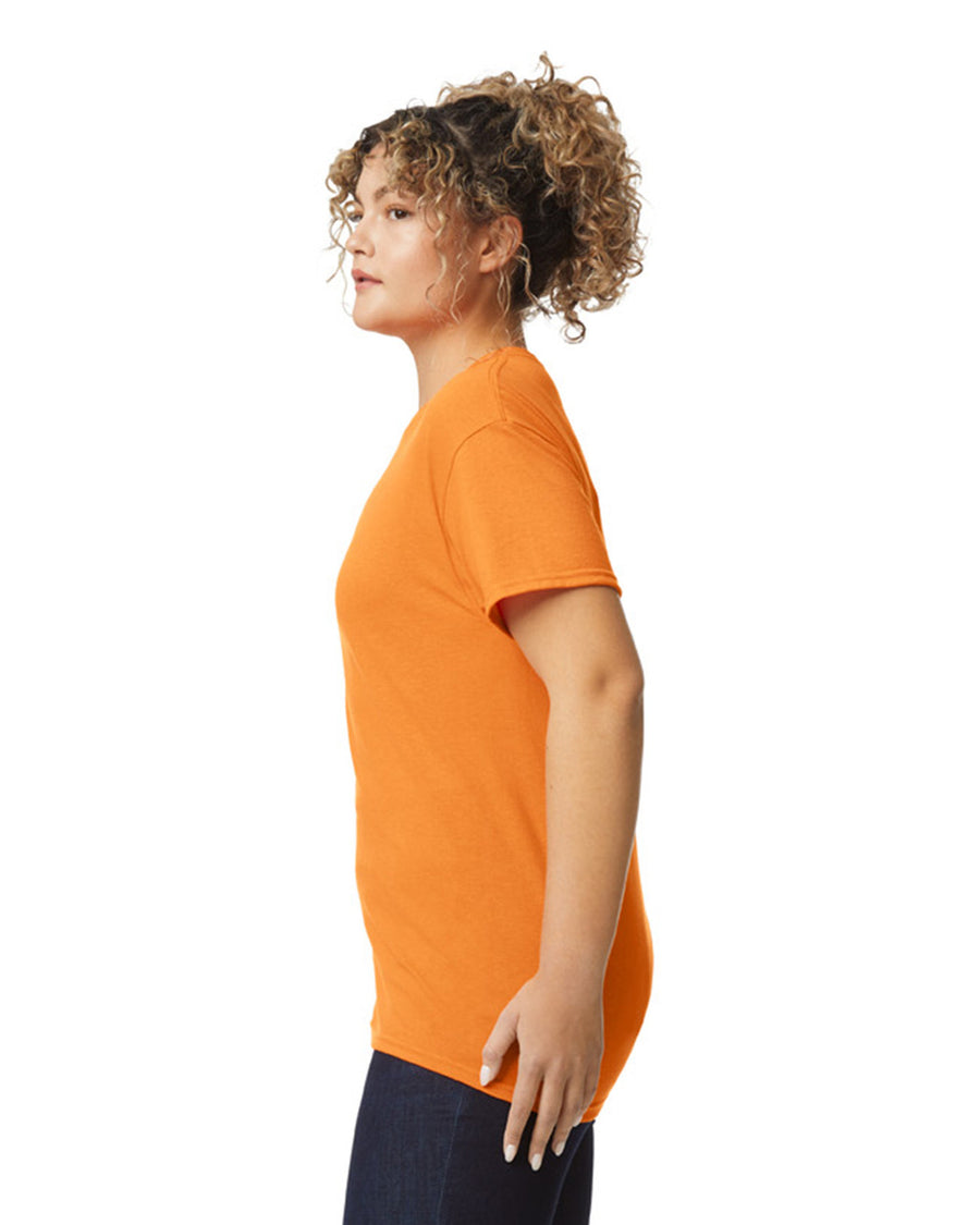 Gildan G800 DryBlend T-Shirt - Tennessee Orange - model side