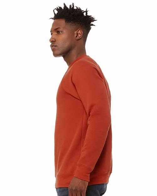 BELLA + CANVAS 3901 Unisex Sponge Fleece Raglan Crewneck Sweatshirt - Brick - model side