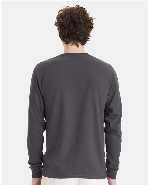 Hanes 5286 Essential-T Long Sleeve T-Shirt - Smoke Grey - model back