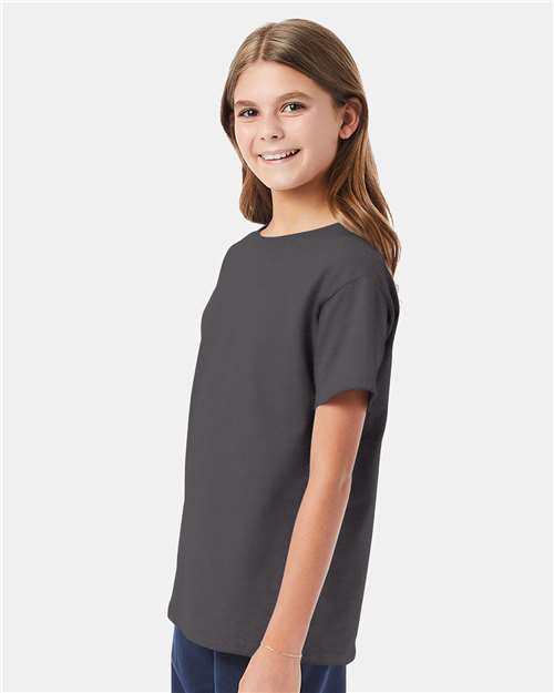 Hanes 5480 Youth Essential-T T-Shirt - Smoke Grey - model side