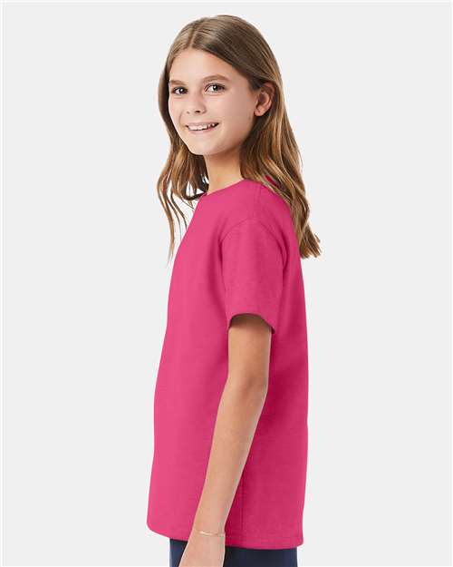 Hanes 5480 Youth Essential-T T-Shirt - Wow Pink - model side