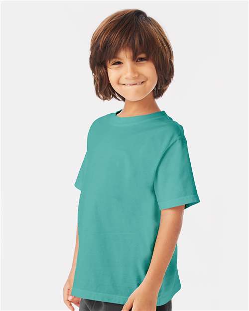 Hanes GDH175 Youth Garment-Dyed T-Shirt - Spanish Moss - model side