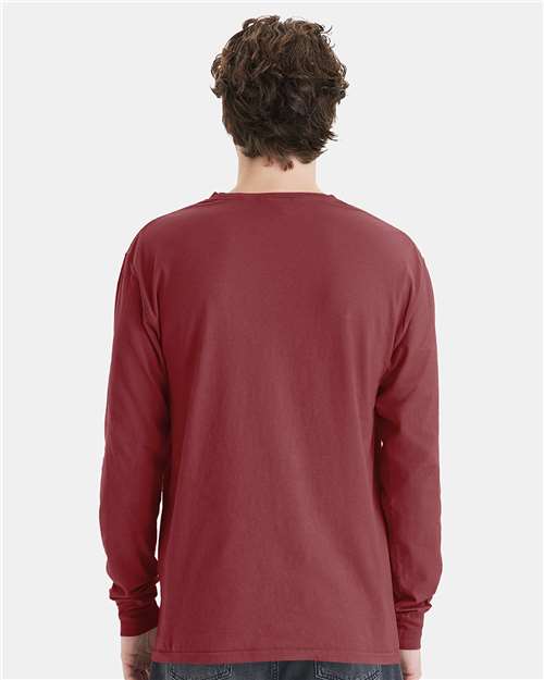 Hanes GDH250 Unisex Garment-Dyed Long Sleeve T-Shirt With a Pocket - Cayenne - model back