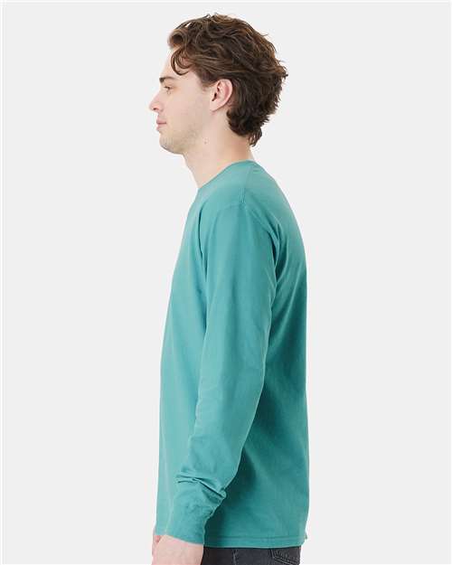 Hanes GDH250 Unisex Garment-Dyed Long Sleeve T-Shirt With a Pocket - Spanish Moss - model side