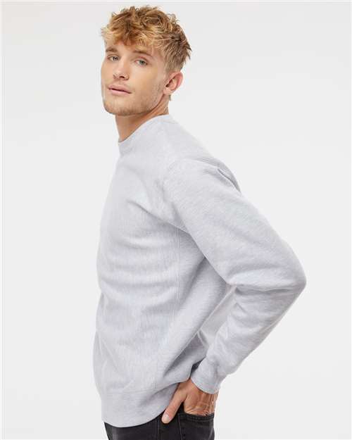 Independent Trading Co. IND5000C Unisex Legend Premium Heavyweight Cross-Grain Crewneck Sweatshirt - Grey Heather - model side