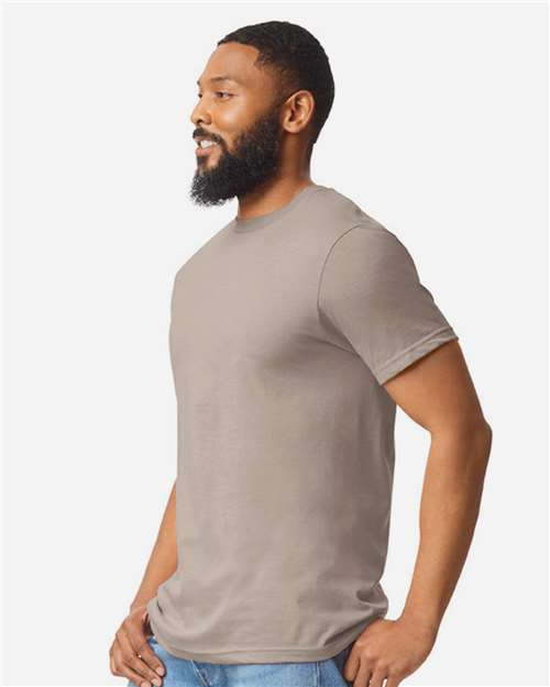 Gildan 64000CVC Unisex Softstyle CVC T-Shirt - Slate - model side