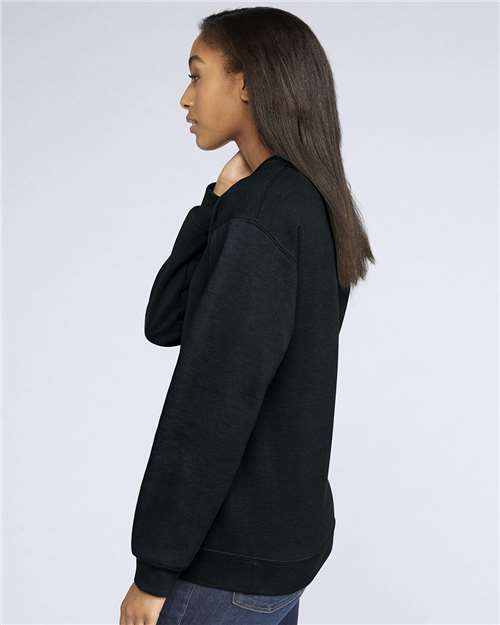 Gildan SF000 Unisex Softstyle Midweight Crewneck Sweatshirt - Black - model side
