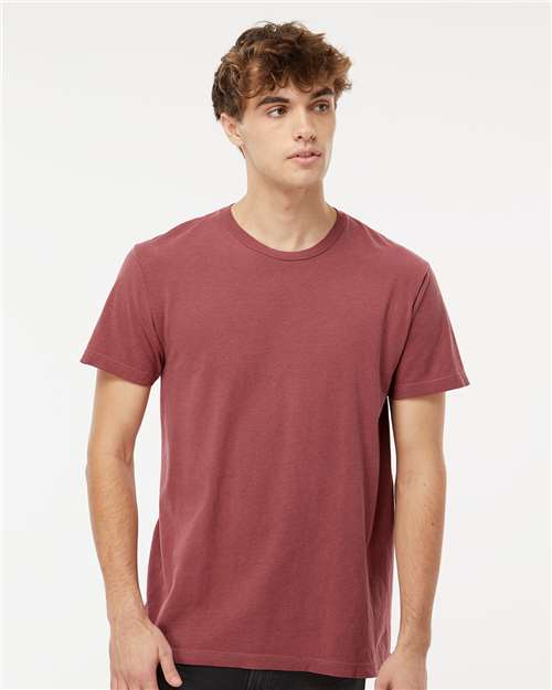 M&O 6500M Unisex Vintage Garment-Dyed T-Shirt - Brick - model front