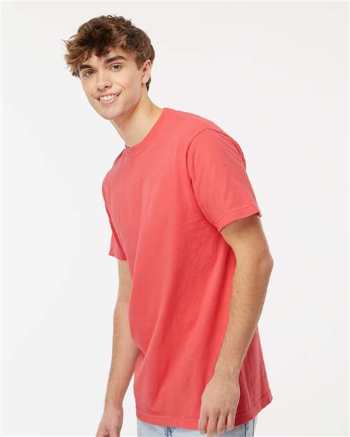 M&O 6500M Unisex Vintage Garment-Dyed T-Shirt - Bright Salmon - model side