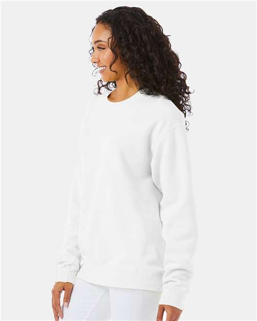 Hanes GDH400 Unisex Garment-Dyed Crewneck Sweatshirt - White - model side