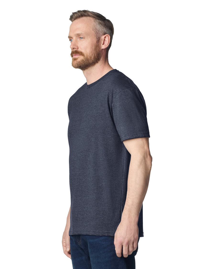 Gildan 980 Unisex Softstyle Lightweight T-Shirt - Navy - model side