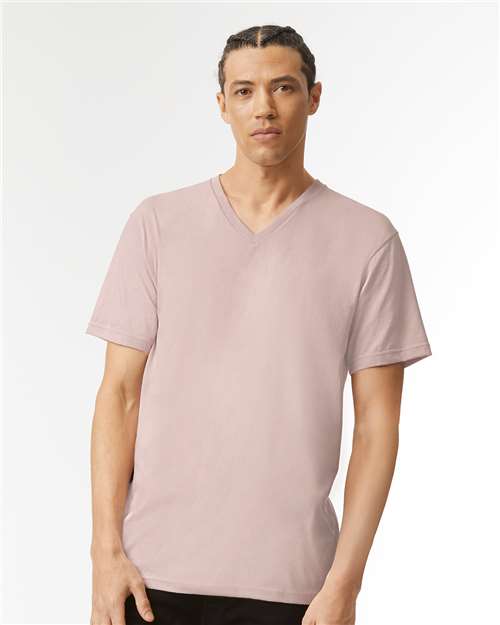 American Apparel 2006CVC Unisex CVC V-Neck Tee - Heather Blush - model front