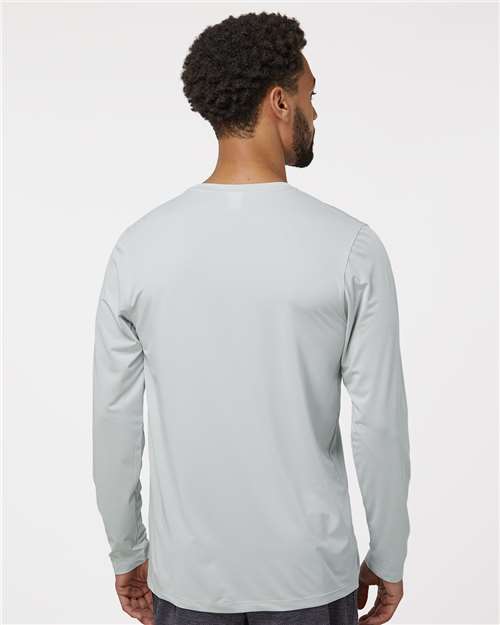 Paragon 222 Unisex Aruba Extreme Performance Long Sleeve T-Shirt - Aluminum - model back