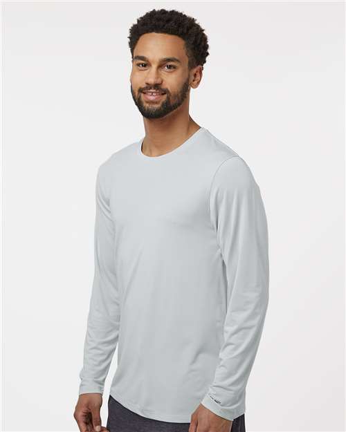 Paragon 222 Unisex Aruba Extreme Performance Long Sleeve T-Shirt - Aluminum - model side