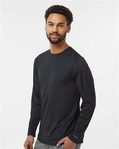 Paragon 222 Unisex Aruba Extreme Performance Long Sleeve T-Shirt - Black - model side