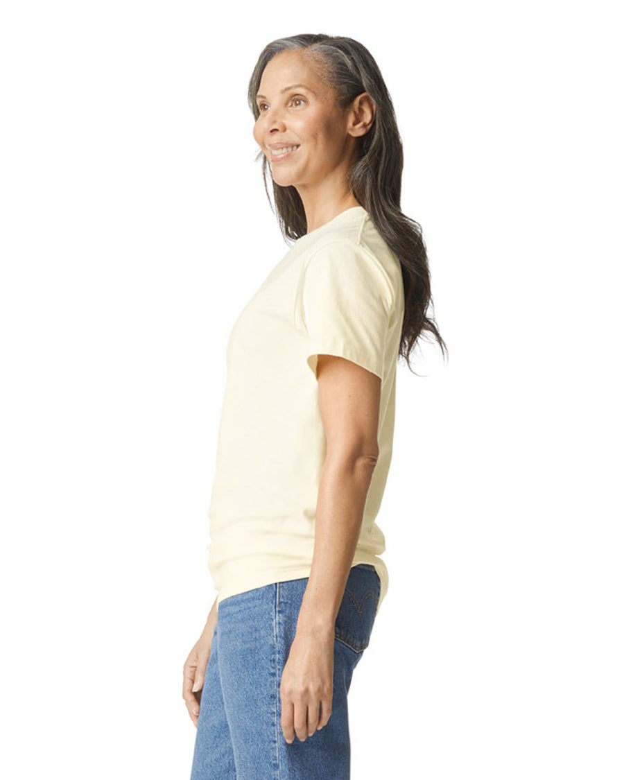 Gildan GH000 Hammer T-Shirt - Off White - model side